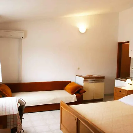 Apartment Zora Necujam Room photo