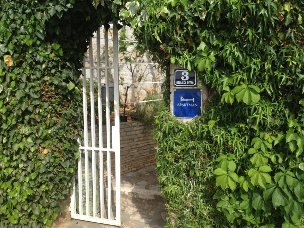 Zora Apartment Necujam